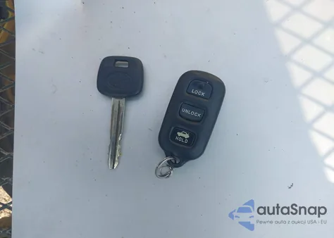 2005 Toyota Camry Le z USA, uszkodzony, nr VIN 4T1BE32KX5U426297